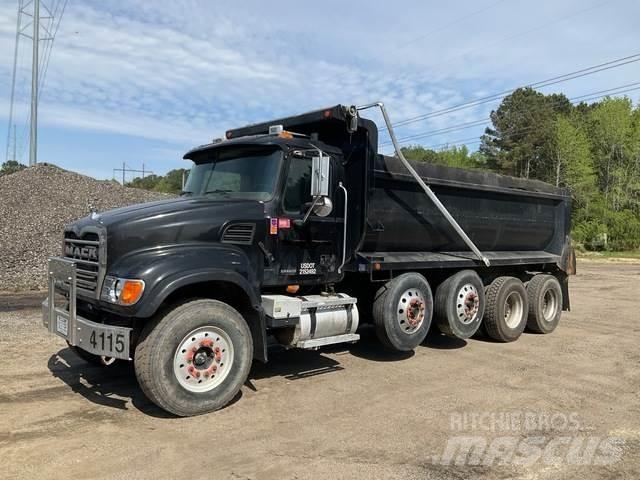 Mack CV713 Sklápěče