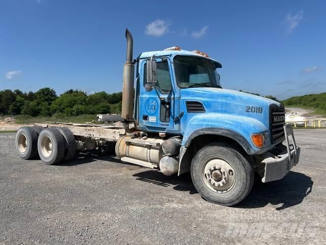 Mack CV713 Kabiny a interiér