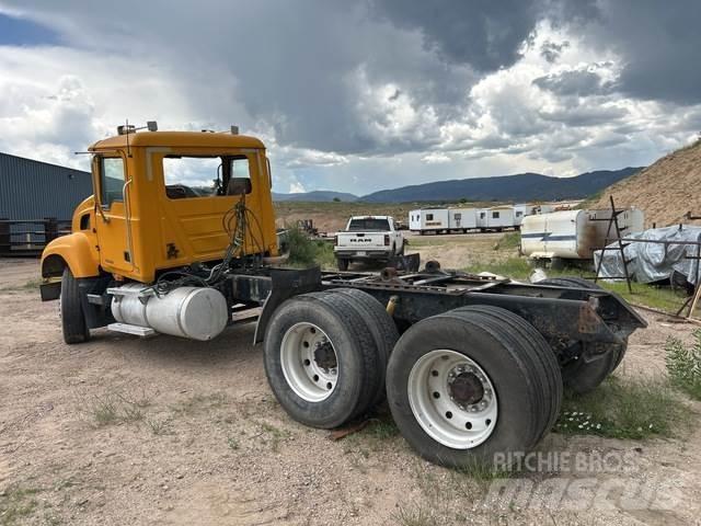 Mack CV713 Tahače