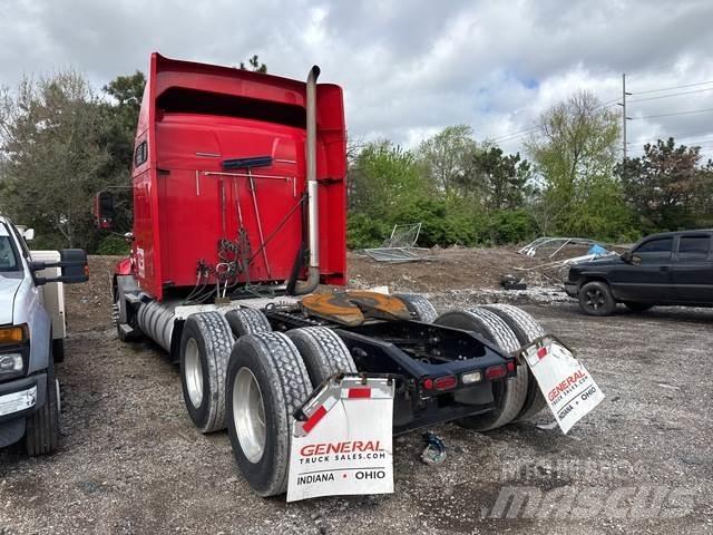 Mack CXU613 Tahače