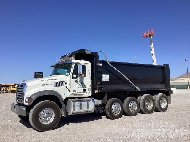 Mack GR104F Sklápěče
