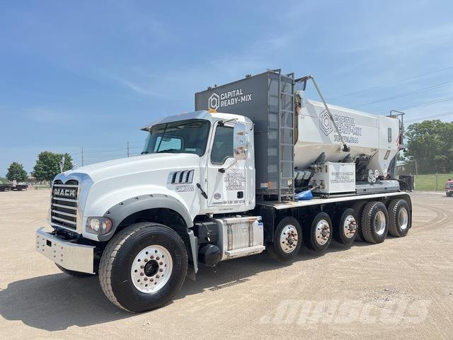 Mack GR64F Domíchávače betonu