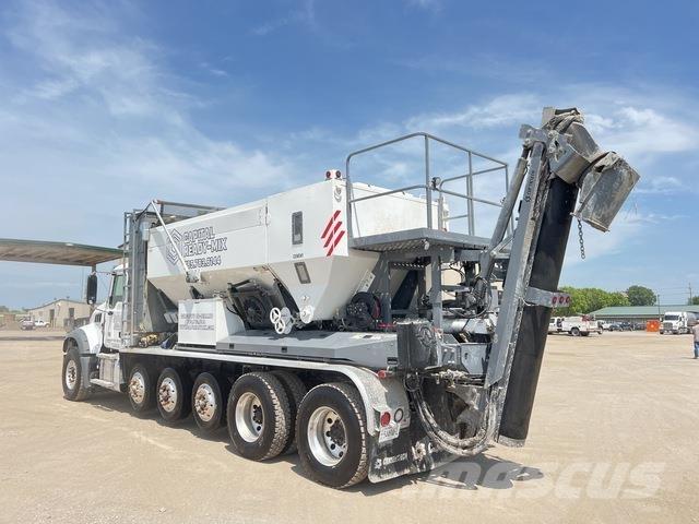 Mack GR64F Domíchávače betonu