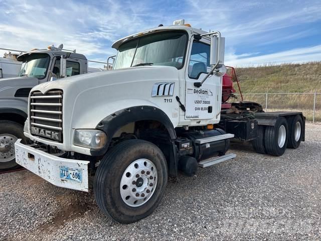 Mack GU713 Tahače