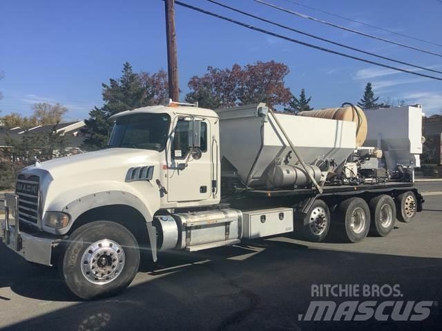 Mack GU713 Domíchávače betonu