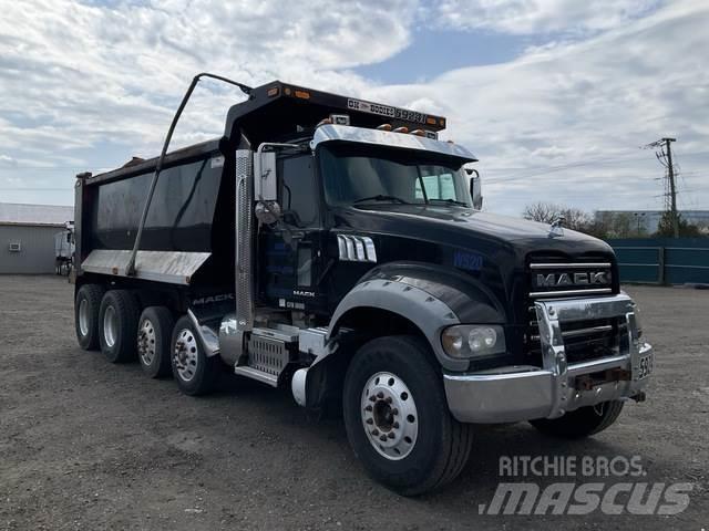 Mack GU713 Sklápěče