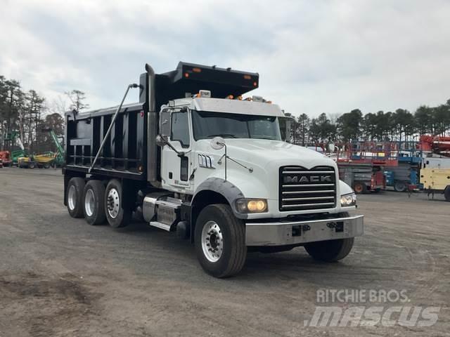 Mack GU713 Sklápěče
