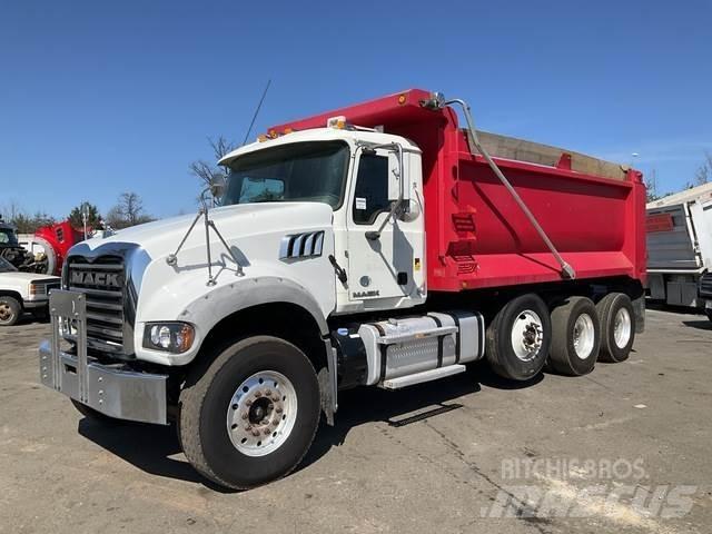 Mack GU713 Sklápěče