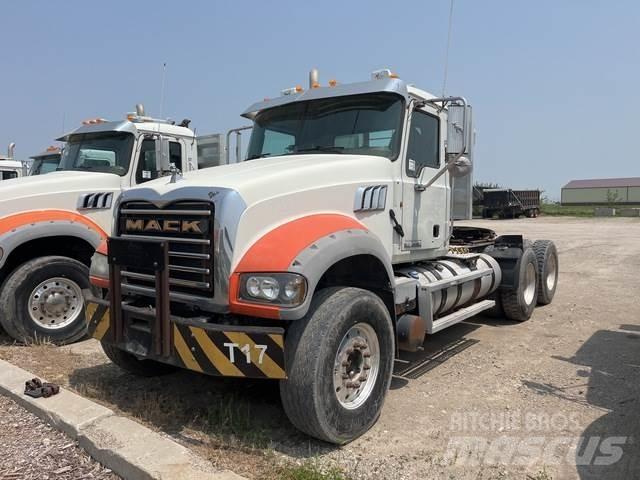 Mack GU713 Tahače