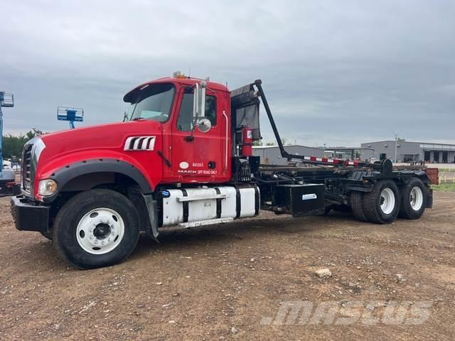 Mack GU713 Ramenové nosiče kontejnerů