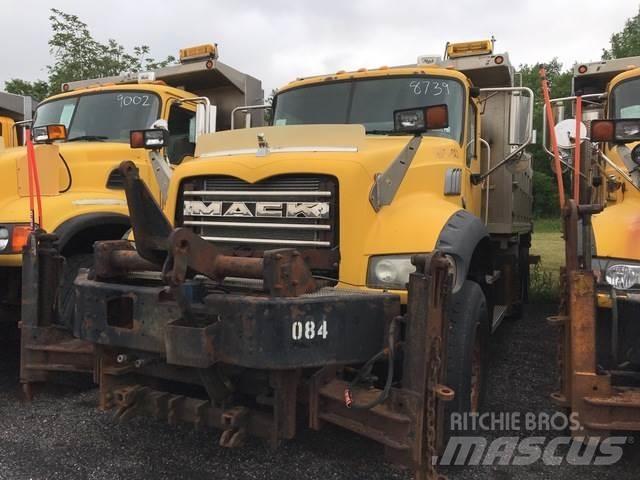 Mack GU713 Sněžné pluhy, přední sněhové radlice