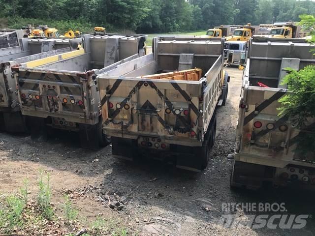 Mack GU713 Sněžné pluhy, přední sněhové radlice