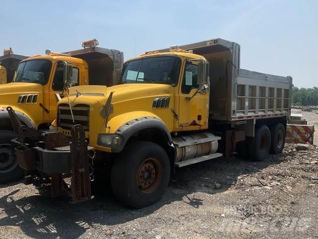 Mack GU713 Sněžné pluhy, přední sněhové radlice