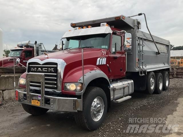 Mack GU713 Sklápěče