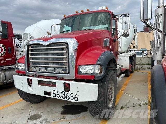 Mack GU713 Další