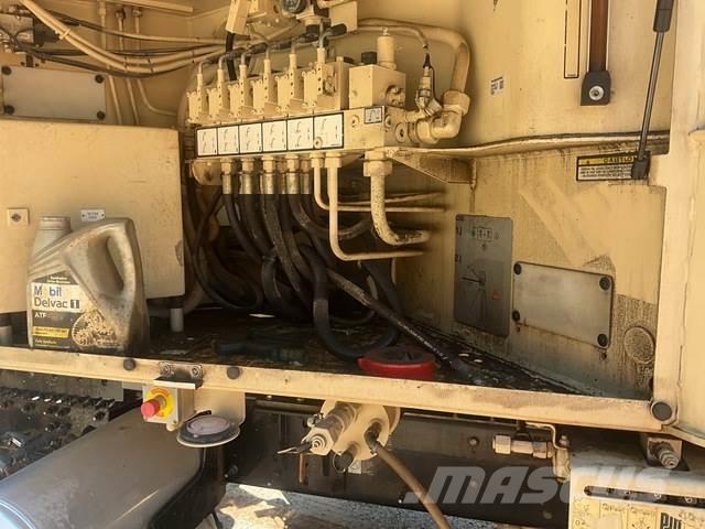 Mack GU813 Nákladní auta s čerpadly betonu