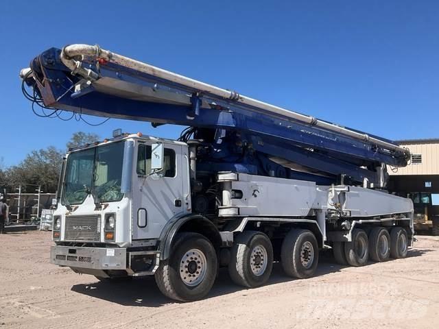Mack MR688S Nákladní auta s čerpadly betonu