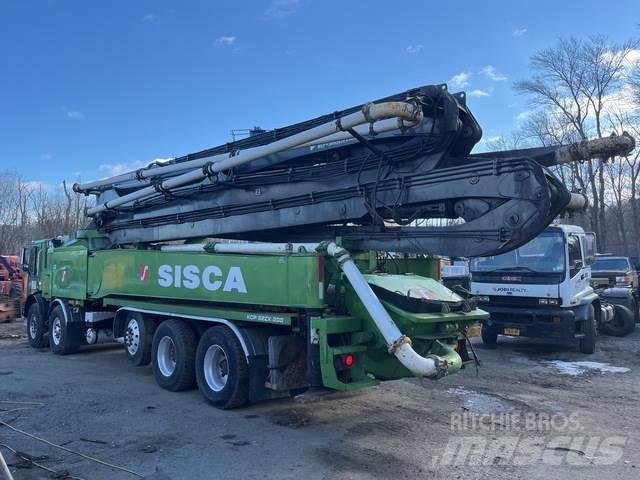 Mack MRU613 Nákladní auta s čerpadly betonu