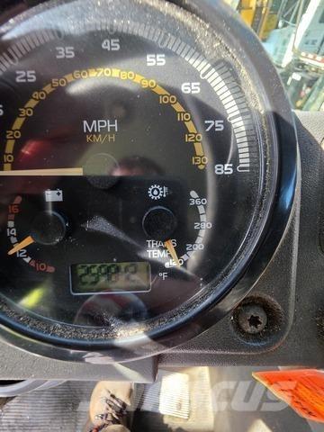 Mack MRU613 Popelářské vozy