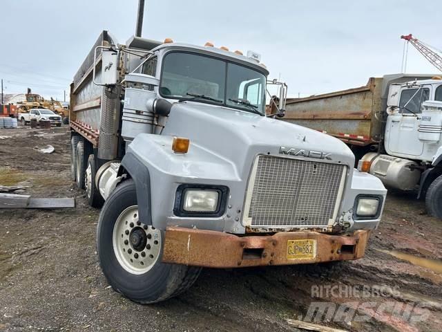 Mack RD688S Sklápěče