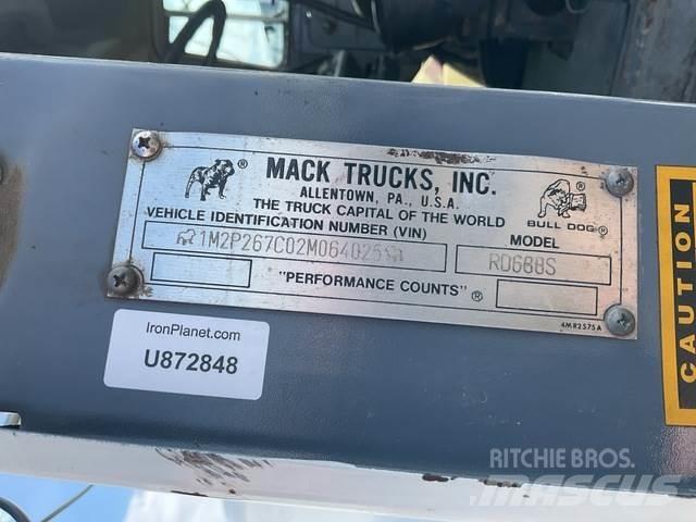 Mack RD688S Ramenové nosiče kontejnerů