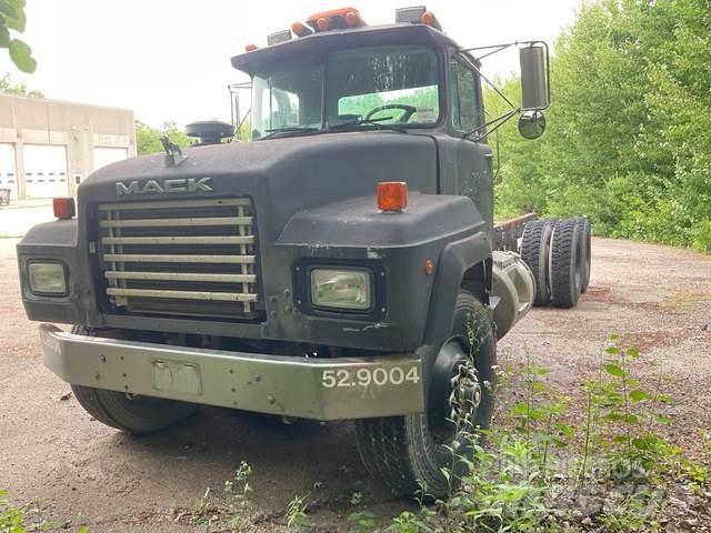 Mack RD688S Kabiny a interiér