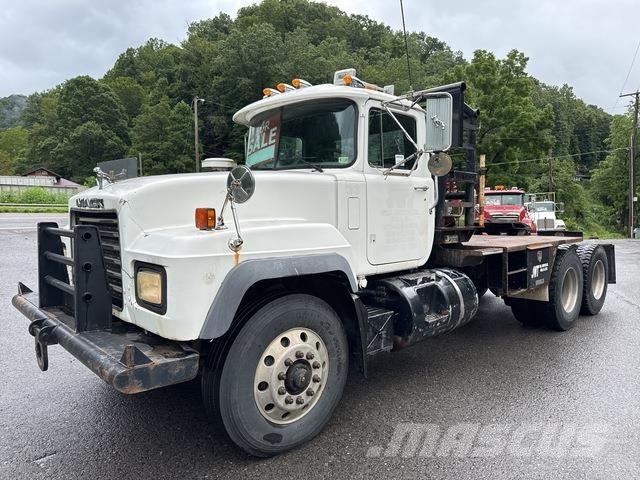 Mack RD688S Valníky/Sklápěcí bočnice
