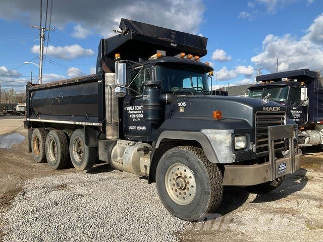 Mack RD688S Sklápěče