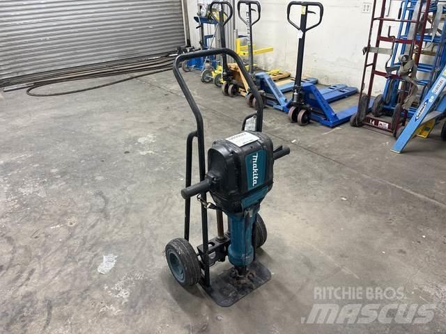 Makita HM1812 Stavebnictví - ostatní