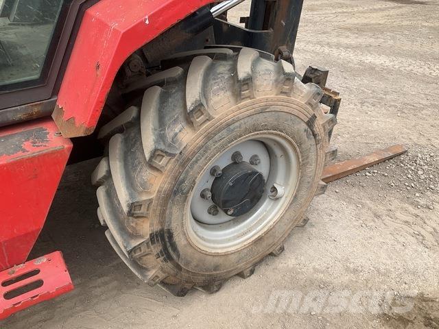 Manitou M26-4 Terénní vysokozdvižné vozíky