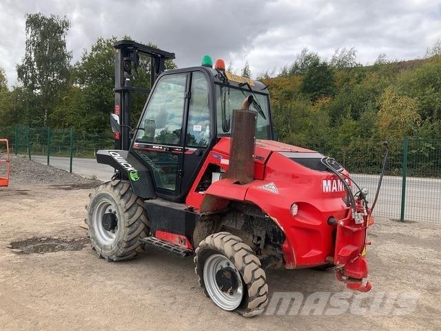 Manitou M30-4 Terénní vysokozdvižné vozíky