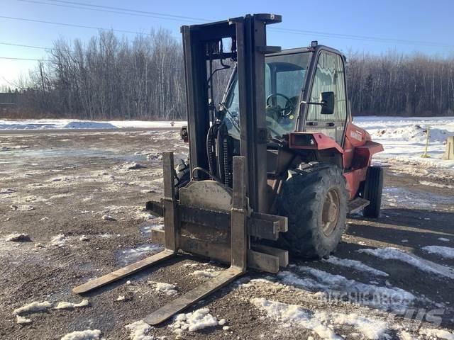 Manitou MC40 Terénní vysokozdvižné vozíky