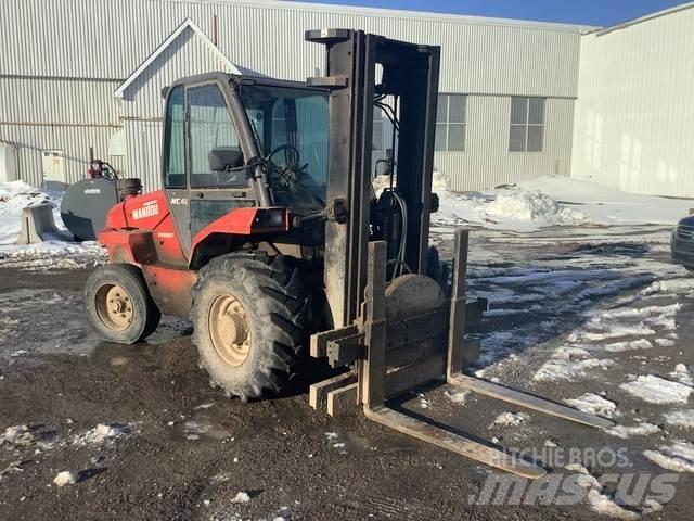 Manitou MC40 Terénní vysokozdvižné vozíky