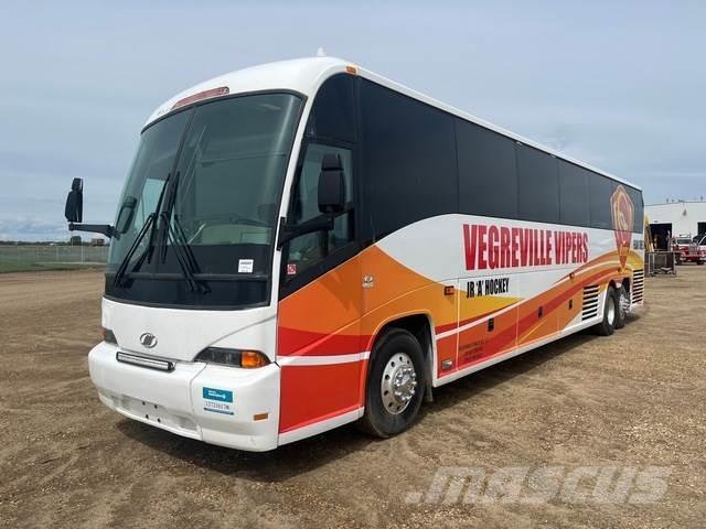 MCI J4500 Minibusy