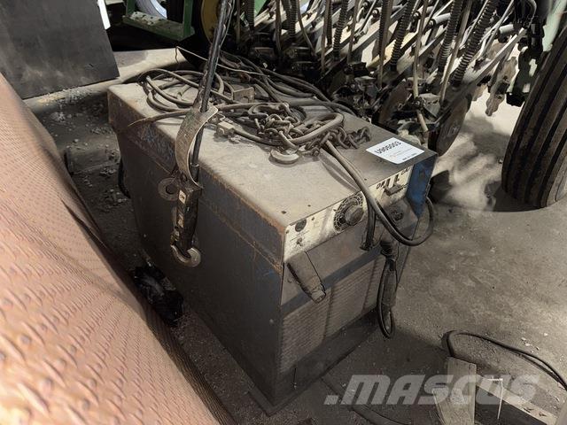 Miller SRH-444 Svářecí stroje