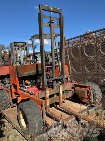 Moffett M5000 Závěsné vysokozdvižné vozíky