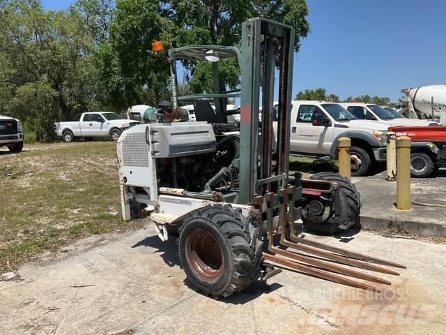 Moffett M5000 Závěsné vysokozdvižné vozíky