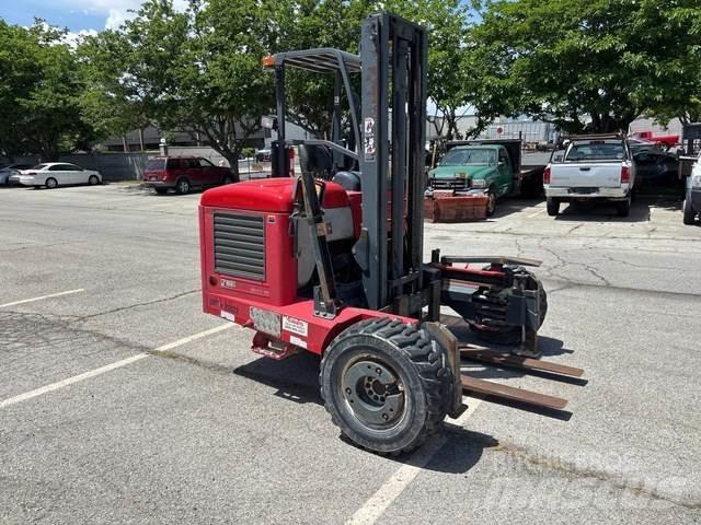 Moffett M55.4 Závěsné vysokozdvižné vozíky