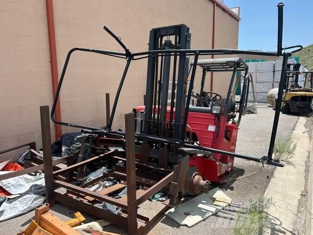 Moffett M55.4 Závěsné vysokozdvižné vozíky
