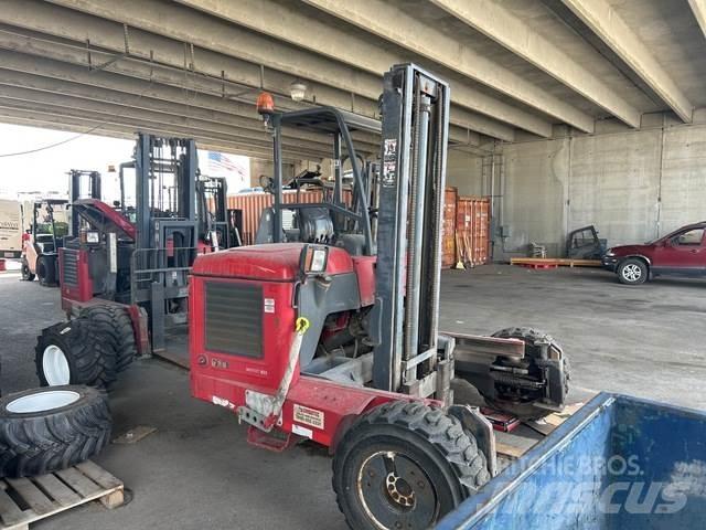 Moffett M55.4 Závěsné vysokozdvižné vozíky