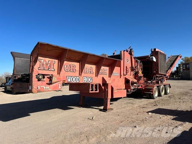 Morbark 5600 Mlecí stroje