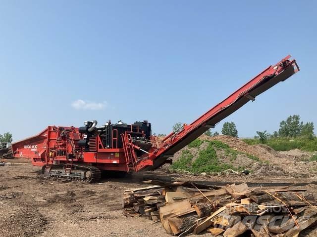 Morbark 6400XT Mlecí stroje
