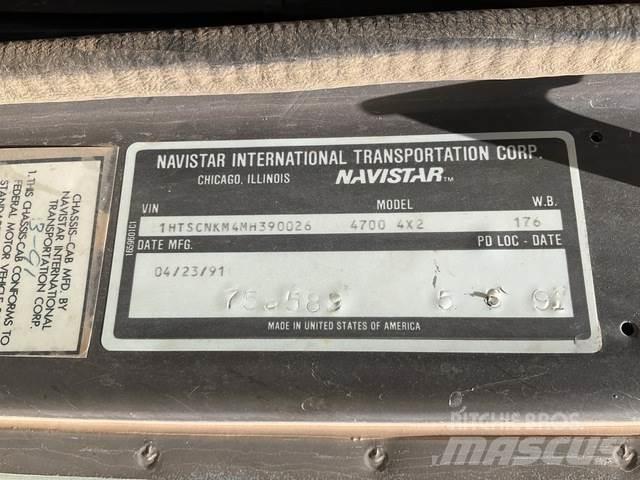 Navistar 4700 Skříňová nástavba