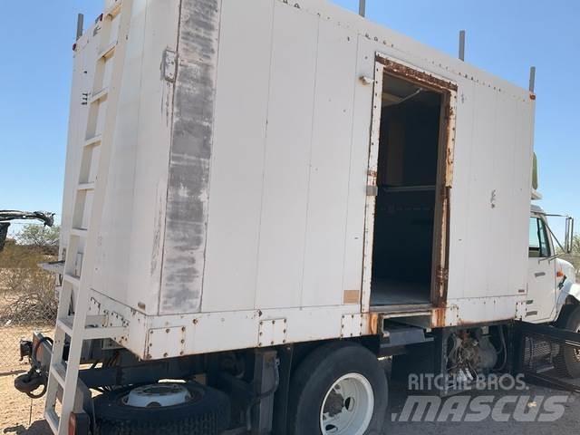 Navistar 4700 Skříňová nástavba