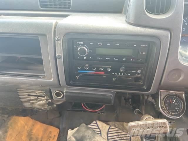 Nissan Condor Sklápěče