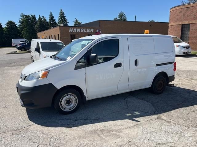 Nissan NV200 Dodávky