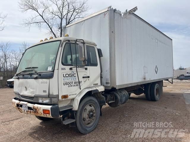 Nissan UD2600 Skříňová nástavba