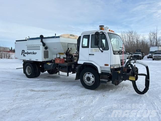 Nissan UD3300 Domíchávače betonu