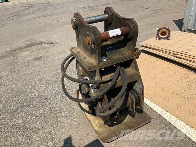 Okada OAC300 Kompaktory