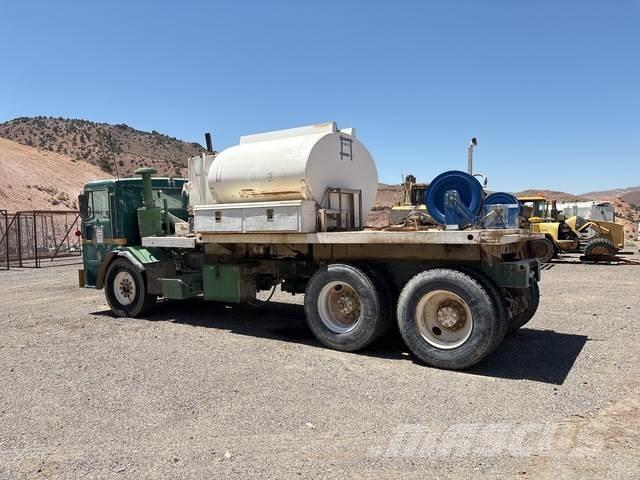 Peterbilt 320 Cisternové vozy